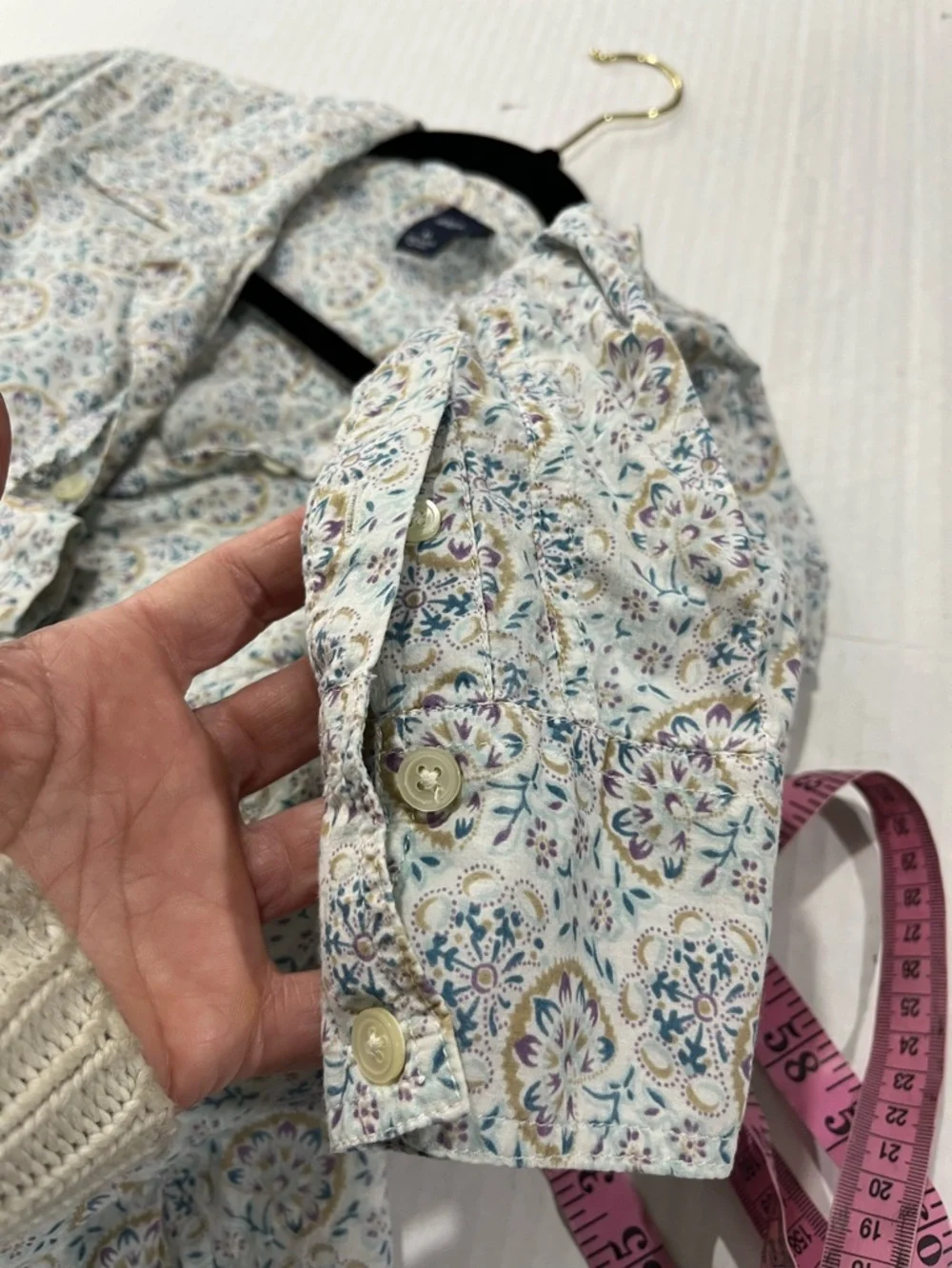 GAP VINTAGE BUTTON TOP - Picture 8 of 16